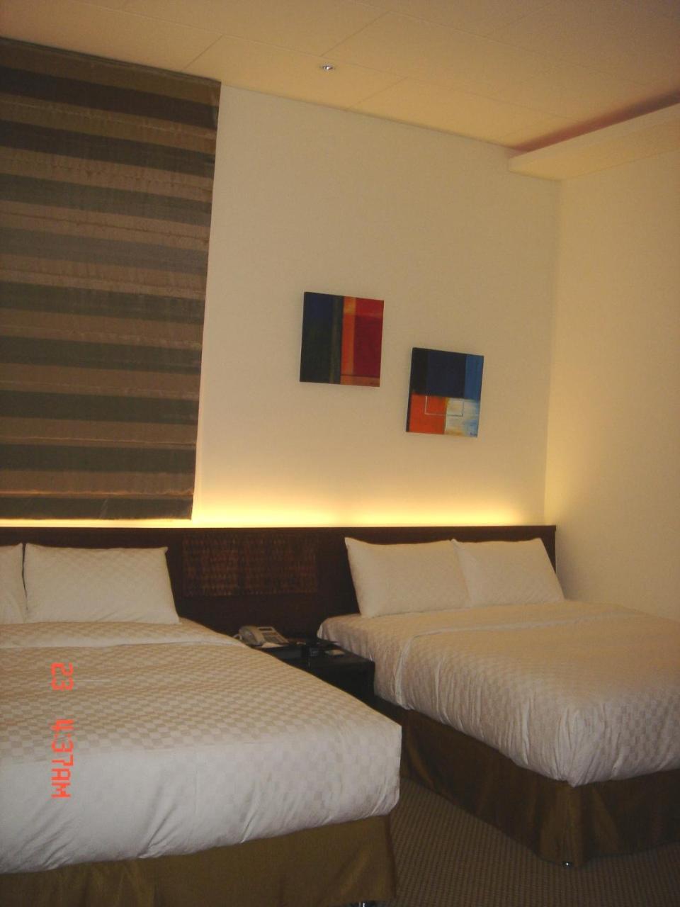 Hip Spa Motel Taichung Buitenkant foto